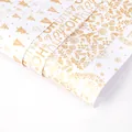 Elegant wit en goud kerstpapier op rol met luxe feestelijke patronen en motieven - Set 2 (4 Rollen)