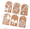Set aus Vintage-Braunkraftpapier-Weihnachtsanhängern mit weißen festlichen Mustern - Weihnachten Retro Geschenkanhänger