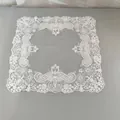 Elegante centrino in pizzo bianco con ricamo a corda e motivi floreali classici - 40x40cm Quadrato / Ricamo Anacardio (Bianco)