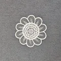 Runder, cremefarbener Untersetzer aus Netzstickerei für DIY-Spitzenapplikationen - 13*13cm / Weiß
