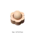 Difusor de madera de pino natural en forma de flor para aceites esenciales aroma - Forma de Flor / 4.5x4.5x2cm