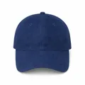Detailansicht der marineblauen Baseballkappe aus Wildlederimitat mit feiner Textur - Saphirblau