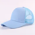 Gorra de béisbol tipo trucker de malla azul claro con parte trasera transpirable - Diseño de cinco piezas / Azul