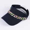 Visera azul marino para mujer con una cadena de eslabones de diamantes de imitación - Ajustable / Azul marino