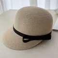 Elegante cappello di paglia beige stile equestre con fiocco nero per protezione solare - Beige