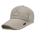 Berretto da baseball in rete beige traspirante per uomo con toppa sportiva classica - Kaki