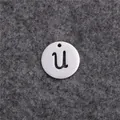 Minimalistischer runder Edelstahl-Anhänger mit dem Buchstaben u für Schmuckherstellung - Buchstabe U