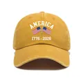 Dettaglio ravvicinato del cappello da baseball USA 250° anniversario giallo lavato vintage - Regolabile / Giallo