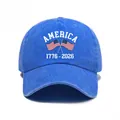 Vista dettagliata della stampa America 1776-2026 su un berretto da baseball vintage - Regolabile / Blu