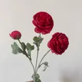 Lifelike red 3-head artificial Ranunculus silk flower bouquet for home table decoration - Red