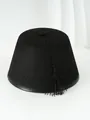 Vista detallada de un fez turco negro tradicional con una borla negra a juego para fiesta - M (56-58cm) / Negro