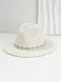 Detailansicht eines cremefarbenen Filzhutes mit einem funkelnden Strass-Diamantband - M (56-58cm) / Elfenbein