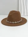 Detaillierte Ansicht eines braunen Wollhutes mit einem eleganten Band aus funkelnden Strass-Rauten - M (56-58cm) / Camel