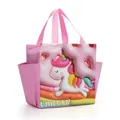 Bolsa de almuerzo rosa aislada con un lindo dibujo animado de unicornio en estilo 3D - Estilo de Dibujos Animados de Caballo Arcoíris / Rosa