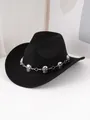 Gros plan d'un chapeau de cowboy en feutre noir avec chaîne tête de mort gothique. - M (56-58cm) / Noir