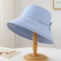 Détail du chapeau bob bleu clair pour femme avec bordure à carreaux - M (56-58cm) / 312100 Bleu