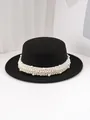 Chapeau élégant en feutre de laine noir avec une luxueuse bande de perles blanches - Noir