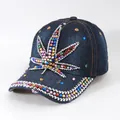 Heavy Rhinestone Denim Baseballkappe mit buntem Blattmuster in Dunkelblau - M (56-58cm) / Dunkelblau