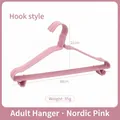 Percha antideslizante duradera para adultos en un elegante acabado de rosa nórdico - Rosa Nórdico 38cm Con Gancho