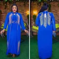 Elegantes königsblaues 2-teiliges afrikanisches Kleid mit goldenen Strasssteinen. - Oberteil Und Unterteil / Blau