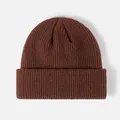 Vue détaillée d'un bonnet en maille côtelée marron classique, parfait pour l'hiver et le style. - Style Tricoté à Bord Replié / Camel (325)