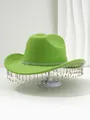 Detail van groene vilten cowboyhoed met sprankelende strassteentjes franjes - M (56-58cm) / Groen