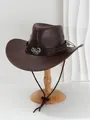 Gedetailleerde weergave van een bruine PU-leren cowboyhoed met een metalen schorpioenembleem. - M (56-58cm) / Bruinrood