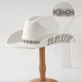 Elegante cappello da cowboy da sposa bianco con scritte BRIDE in perle e strass - M（56-58cm） / Stile Gemma a Forma di Occhio