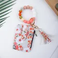 Leder-Kartenetui mit Gänseblümchen-Muster, Silikonperlen-Armband und Quasten-Schlüsselanhänger - Hellgrau