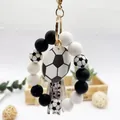 Llavero pulsera de cuentas de silicona con tema de fútbol, borla y amuleto de madera - Estilo Fútbol (K-1773) / Estilo Fútbol
