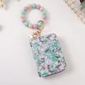 Florale Kartenbörse mit farbenfrohem Silikonperlen-Armband-Schlüsselanhänger-Gurt - Minzgrün Sakura Stil (K-2044)