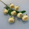 Detailaufnahme eines künstlichen Pfingstrosenstraußes mit 7 Köpfen für Wohndekoration - 7-Kopf Linglong Blume / 75cm / Hell Champagner