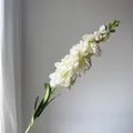 Elegante witte kunstmatige ridderspoor zijden bloem voor bruiloft en hotels - Wit