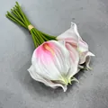 Nahaufnahme von rosa-weißen EVA-Calla-Lilien-Bouquet für Heim- und Hochzeitsdekor - 9-teiliges Set / Rosa Herz