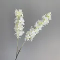Vista dettagliata di fiori di giacinto bianchi artificiali a due rami per decorazioni - Bianco