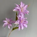 Künstliche 3-köpfige Parfümlilie in elegantem Violett-Lila für Hochzeitsbankett-Deko - Lila