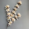 Eleganter champagnerfarbener Kunstblumenzweig für Hochzeitsdeko und Blumengestecke - Stockrose / 115cm / Hell Champagner