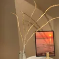 Branches artificielles dorées dans un vase en verre pour décor de maison et Nouvel An - Branche d'épi en forme de plume dorée (81)