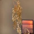 Élégantes feuilles d'eucalyptus artificielles dorées pour les décors floraux du Nouvel An - Chaîne de Feuilles Suspendue Dorée (N° 88)
