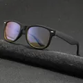 Classici occhiali da gioco retrò nero opaco con lenti professionali anti-luce blu - PC (Rivestimento in Vero Film) / Montatura Nera Lente Gialla Visione Notturna
