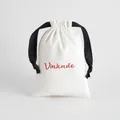 Bolsa premium de terciopelo crema para joyas con cordón de cierre negro y logotipo Vinknde - Antelina Blanca Con Cordón Negro / 7*9cm