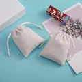 Dos bolsas de terciopelo crema de alta calidad con cordón para guardar joyas y regalos - Estilo de Cordón Blanco Roto / 7*9cm