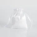 Elegante bolsa de satén blanco con cordón para joyas y pequeños regalos de calidad - 7x9cm / Blanco