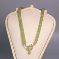 Detailansicht der Natursteinkette mit 5x8mm Abakusperlen und goldenem Matrosenverschluss. - Grüner Jade