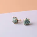 Irregular raw Ruby Zoisite stud earrings with gold-plated four-claw settings - Ruby Zoisite