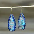 Elegante blauwe keizerlijke jaspis druppeloorbellen met gouden haken voor dames - Traan 1 (Blauw-Bruine Steentextuur)