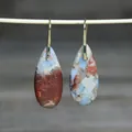 Elegante druppeloorbellen van natuurlijke kaiserjaspis met goudkleurige metalen haken - Traan 19 (Roodbruin-Blauw)