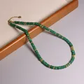 Collana fatta a mano in pietre verdi stile malachite con catena dorata e regolabile - Malachite