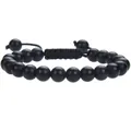 Gedetailleerde close-up van 8mm matzwarte stenen kralen op een handgeweven macramé armband - Mat Zwart