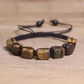 Bracciale intrecciato regolabile in pietra naturale occhio di tigre con grani quadri - Marrone